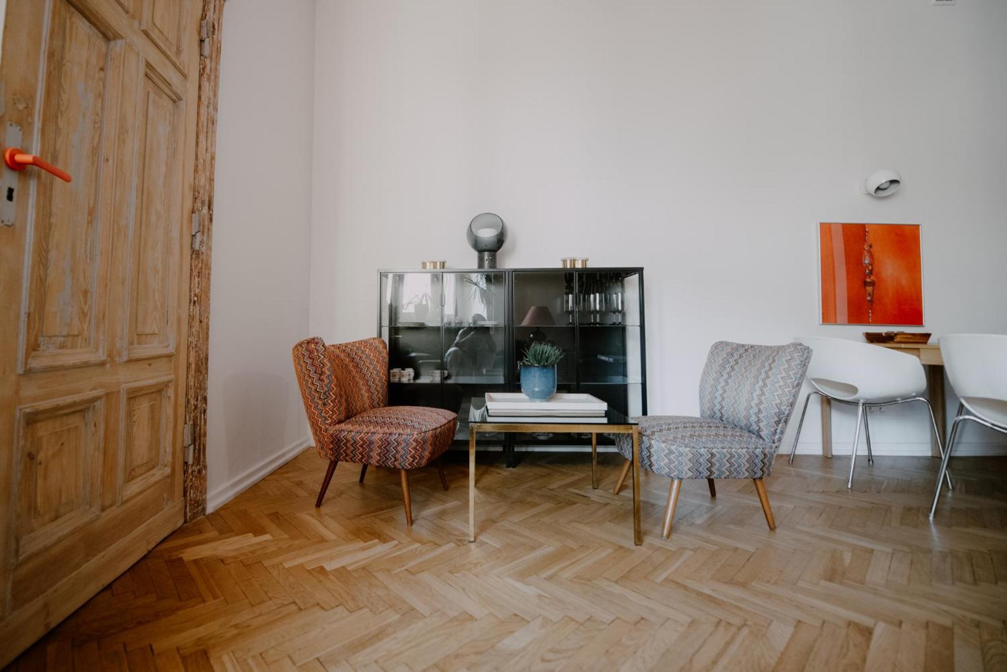 Space Age Apartment *